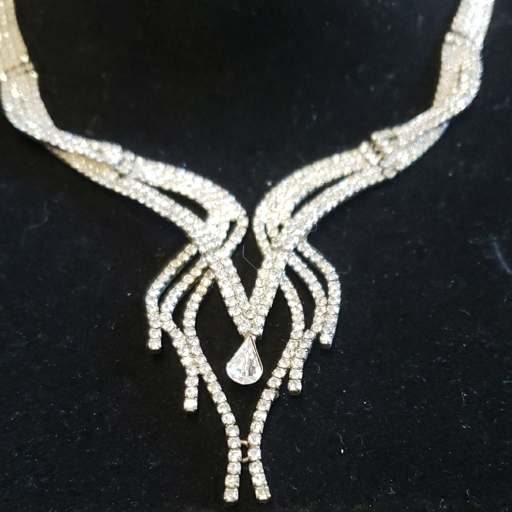 Silver Rhinestone Necklace - Picture 3 of 3